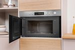 Indesit Four micro-ondes Encastrable MWI 5213 IX Stainless Steel Electronique 22 Micro-ondes + gril 750 Lifestyle perspective open