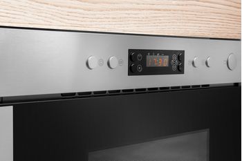Indesit Four micro-ondes Encastrable MWI 5213 IX Stainless Steel Electronique 22 Micro-ondes + gril 750 Lifestyle control panel