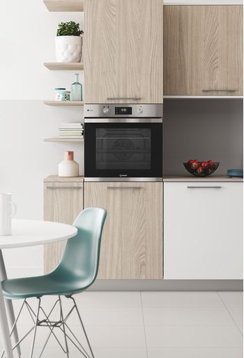 Indesit Four Encastrable IFWS 3844 JP IX Electrique A+ Lifestyle frontal