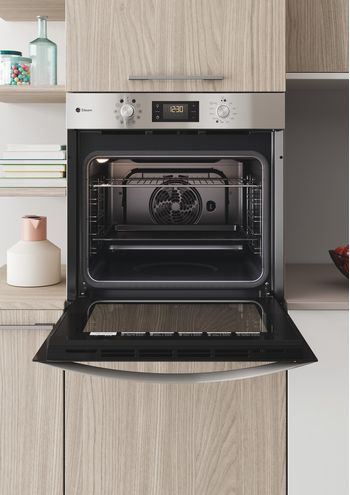Indesit Four Encastrable IFWS 3844 JP IX Electrique A+ Lifestyle frontal open