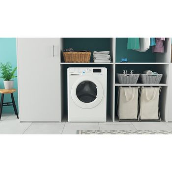 Indesit-Lave-linge-Pose-libre-BWE91484XWFR-N-Blanc-Lave-linge-frontal-C-Lifestyle-frontal