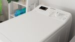 Indesit Lave-linge Pose-libre BTW S72200 FR/N Blanc Lave-linge top E Lifestyle perspective
