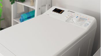 Indesit Lave-linge Pose-libre BTW S72200 FR/N Blanc Lave-linge top E Lifestyle perspective