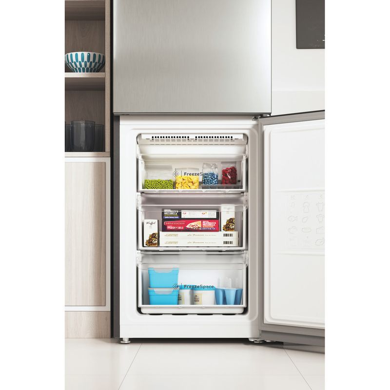 Indesit-Combine-refrigerateur-congelateur-Pose-libre-INFC9-TI22X-Inox-2-portes-Lifestyle-frontal-open