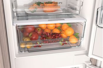 Indesit Combiné réfrigérateur congélateur Encastrable INC18 T332 Blanc 2 portes Drawer