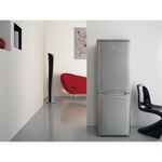 Indesit-Combine-refrigerateur-congelateur-Pose-libre-CAA-55-S-Argent-2-portes-Lifestyle-frontal