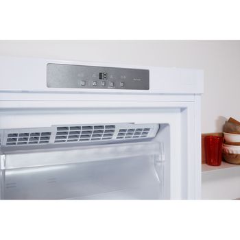 Indesit-Congelateur-Pose-libre-UI8-F1C-W-Blanc-Lifestyle-control-panel