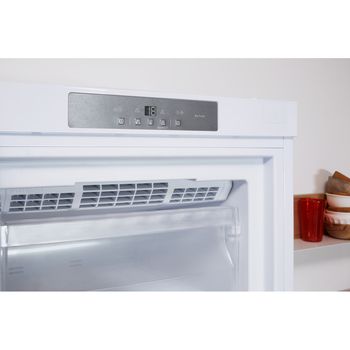 Indesit-Congelateur-Pose-libre-UI8-F1C-W-Blanc-Lifestyle-control-panel