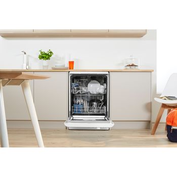 Indesit-Lave-vaisselle-Pose-libre-DDFG-26B17-EU-Pose-libre-A-Lifestyle-frontal-open