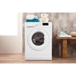 Indesit-Lave-linge-Pose-libre-BWE-61252-W-FR-Blanc-Lave-linge-frontal-A---Lifestyle-frontal