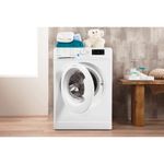 Indesit-Lave-linge-Pose-libre-BWE-61252-W-FR-Blanc-Lave-linge-frontal-A---Lifestyle-frontal-open