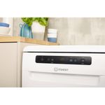 Indesit-Lave-vaisselle-Pose-libre-DSFC-3T117-Pose-libre-A--Lifestyle-control-panel