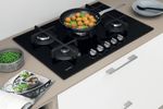 Indesit Table de cuisson ING 72T/BK Noir GAS Lifestyle perspective