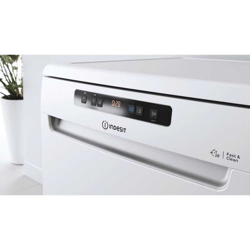 Indesit-Lave-vaisselle-Pose-libre-DFO-3T133-A-F-Pose-libre-D-Lifestyle-control-panel