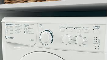Indesit Lave-linge Pose-libre EWC71252WFR N Blanc Lave-linge frontal E Lifestyle control panel