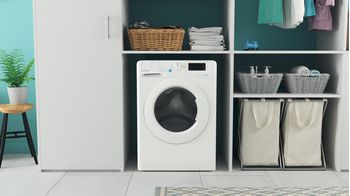 Indesit-Lave-linge-Pose-libre-BWDE-91285X-W-FR-N-Blanc-Lave-linge-frontal-B-Lifestyle-frontal