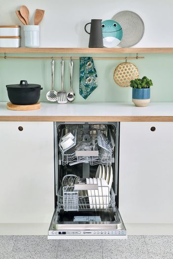 Indesit Lave-vaisselle Encastrable DSIO 3T224 CE Tout intégrable E Lifestyle frontal open