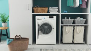 Indesit Lavante-séchante Pose-libre BDE 76435 9W FR Blanc Lave-linge frontal Lifestyle frontal open