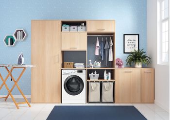 Indesit-Lavante-sechante-Pose-libre-BDE-107436-WKV-FR-Blanc-Lave-linge-frontal-Lifestyle-frontal