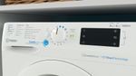 Indesit Lavante-séchante Pose-libre BDE 86435 WV FR Blanc Lave-linge frontal Control panel