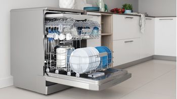 Indesit Lave-vaisselle Pose-libre I0F D651 X Pose-libre B Lifestyle perspective open