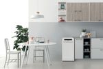 Indesit Lave-vaisselle Pose-libre IN2FD10CS70W Pose-libre D Lifestyle frontal