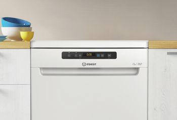 Indesit Lave-vaisselle Pose-libre IN2FC14BN70W Pose-libre C Control panel