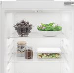 Indesit-Combine-refrigerateur-congelateur-Encastrable-KINH-1271-B4E-Zinc-Metal-2-portes-Lifestyle-control-panel